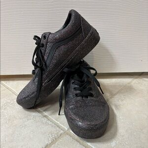 Women’s size 6.5 glitter Vans 🪐🔮🪩